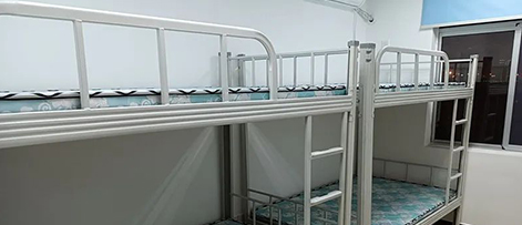 空間利用：湖南宿舍上下鋪鐵架床的布局優(yōu)勢